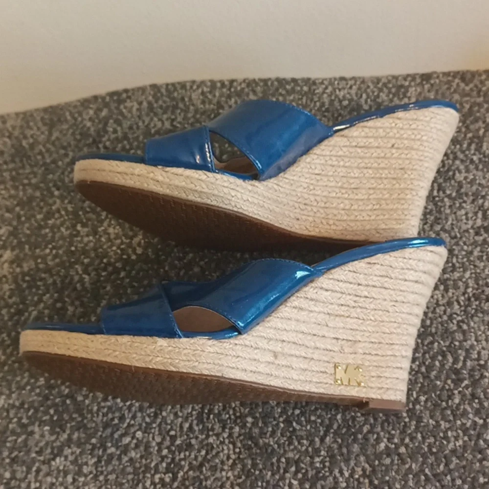 Michael kors blue open toe espadrilles size 10
